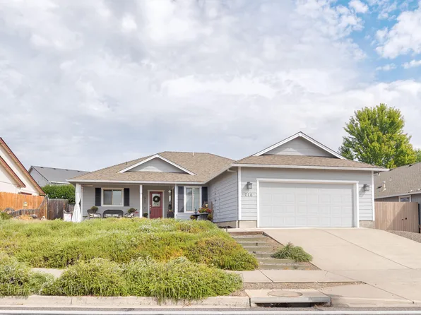 716 Crystal Dr, Eagle Pt, OR 97524