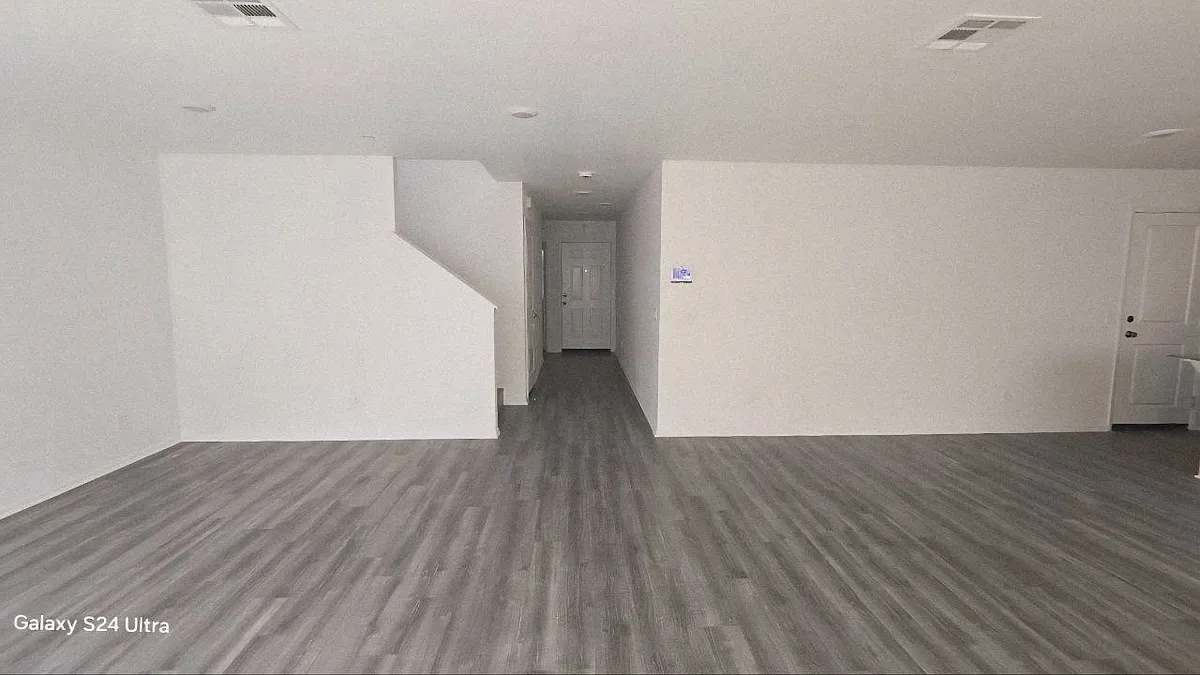 Building Photo - 44213 42nd St W