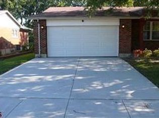 3574 Monsols Dr, Florissant, MO 63034
