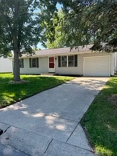 114 Lynnfield Cir photo 1