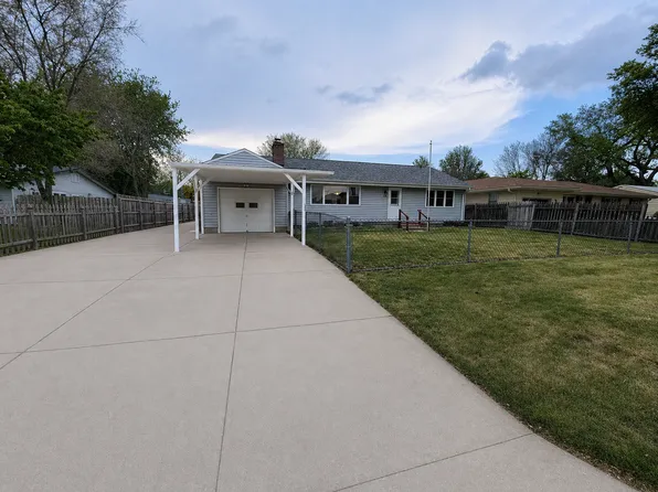 106 E Harrier St, Valley, NE 68064