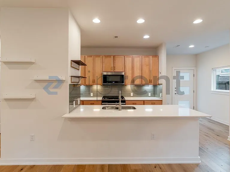 6800 Menchaca Rd #45 — Photo 31