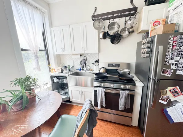 164 India Street image 23 of 31