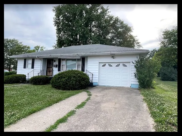 1403 N Rutherford St, Macon, MO 63552