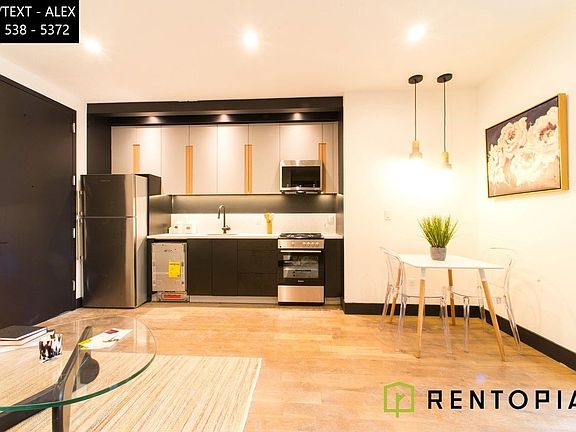 5th image of 832 Lexington Ave #427