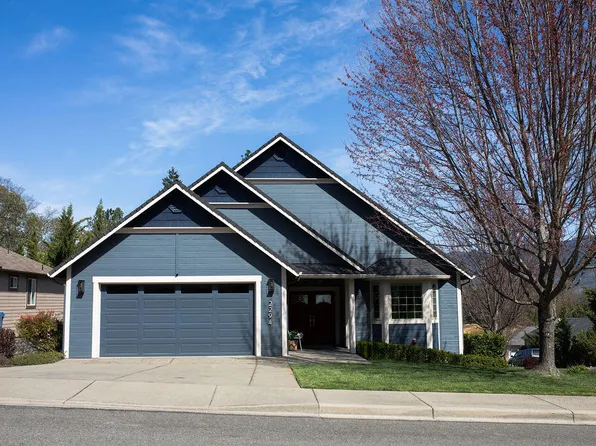 2294 SE Wyndham Way, Grants Pass, OR 97527