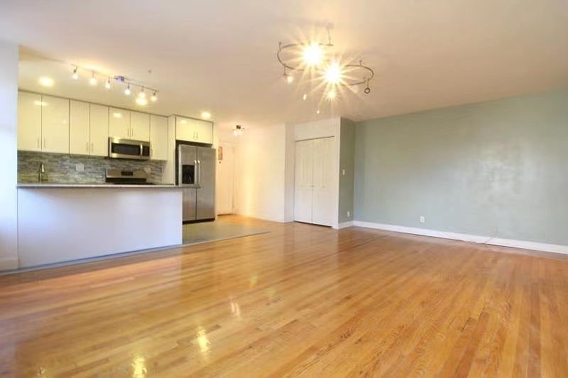 1st image of 65-35 Yellowstone Blvd #3G