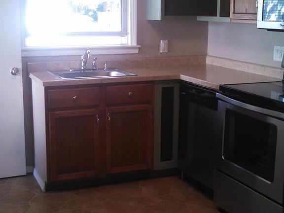 5th image of 348 S Brook Ave