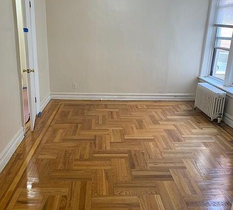 5th image of 2410 Kings Hwy #2G