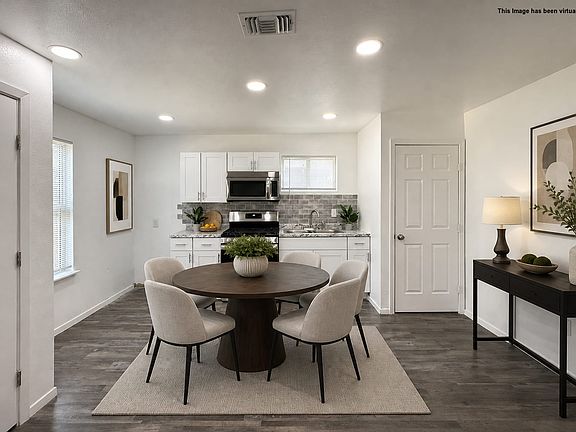 3rd image of 2311 Vagas St #D