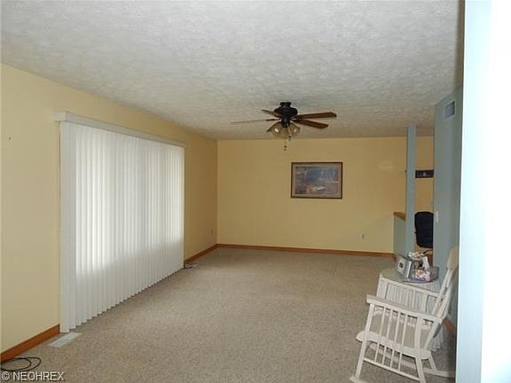 4th image of 1289 Julia Dr