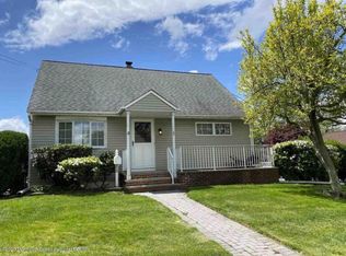 2 Jones Pl, Edison, NJ 08817