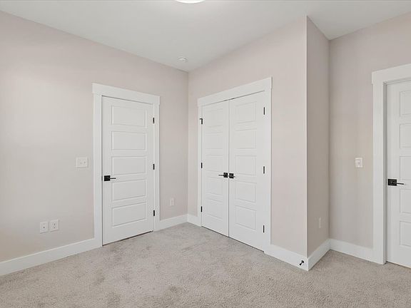 5th image of 2129 Big Falls Dr