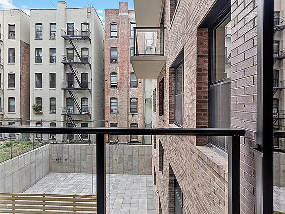3rd image of 63 W 104th St APT 104