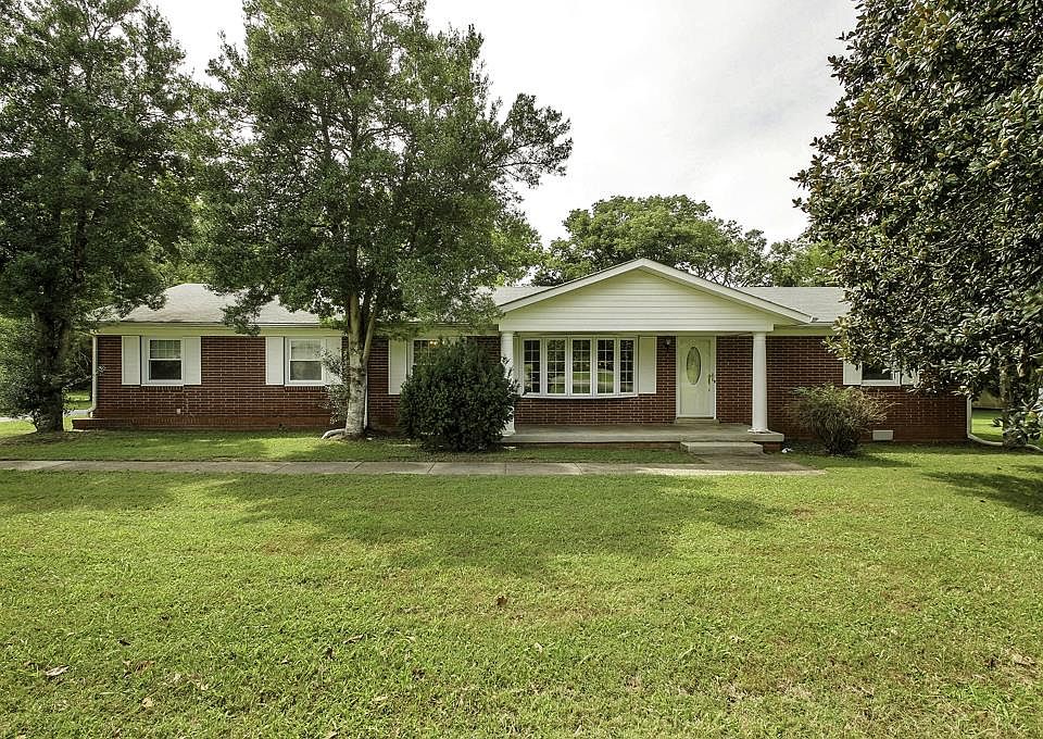 1st image of 715 Lolita Dr