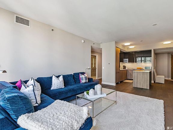 4th image of 201 Folsom St APT 27D