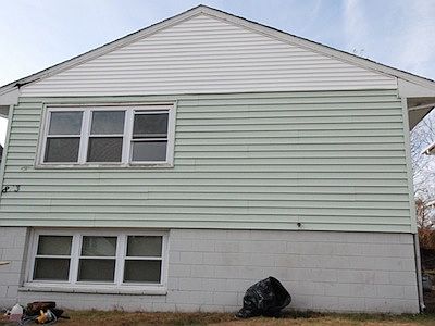 2nd image of 893 Desoto St #2