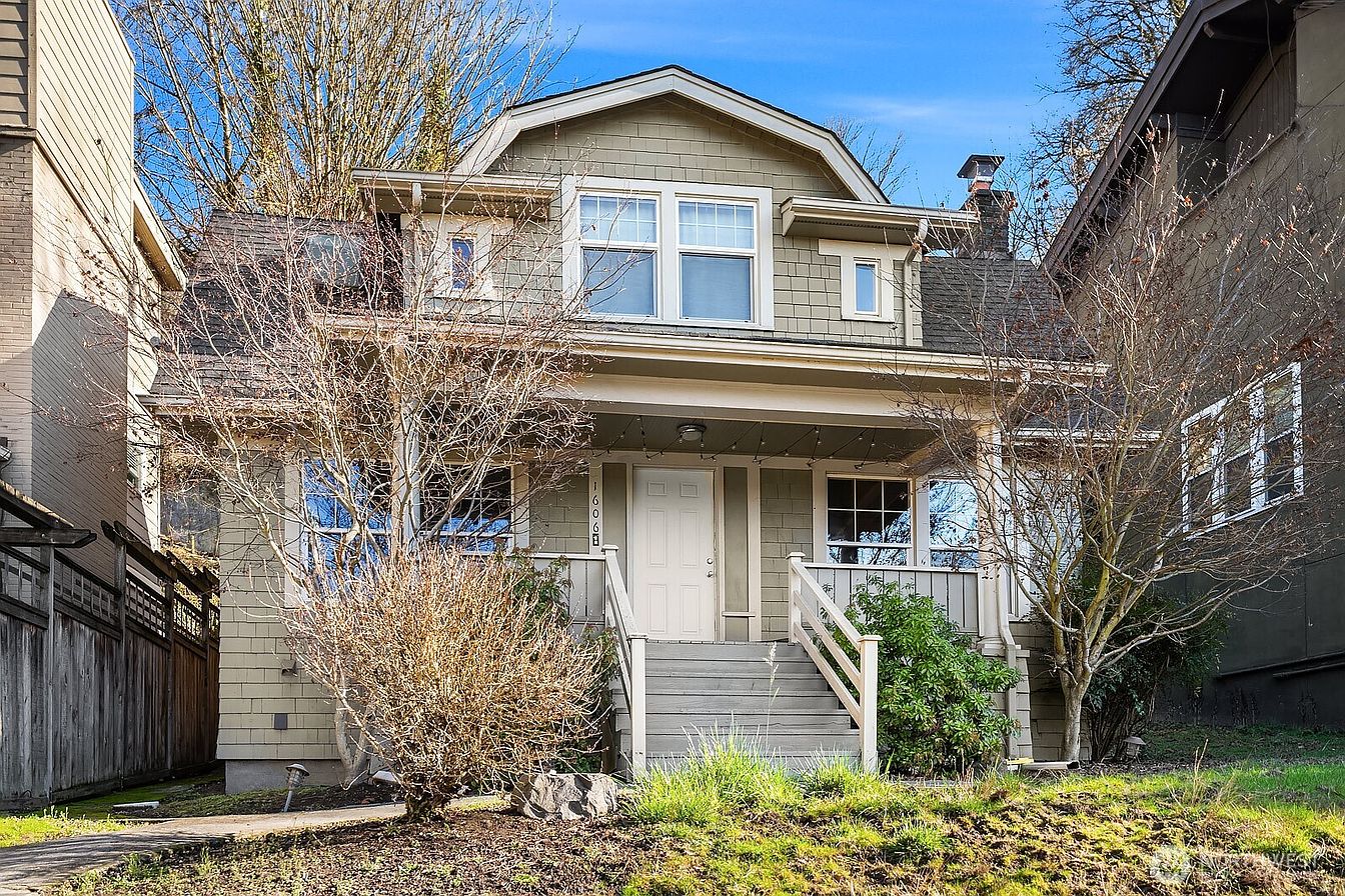 1st image of 1606 Lakeview Boulevard E