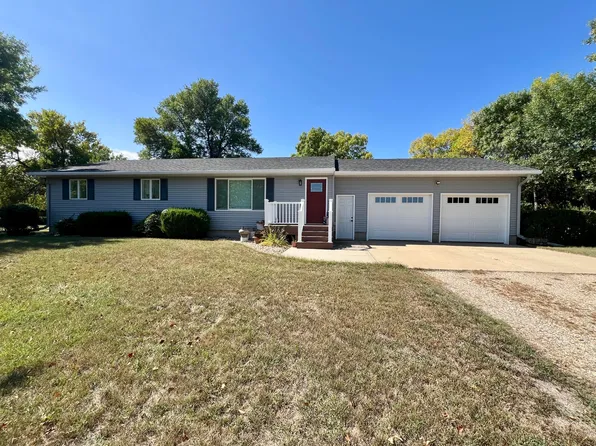 12979 Richmond Heights Dr, Aberdeen, SD 57401