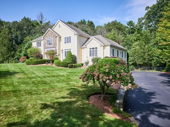 7 Jones Rd, Middleton, MA 01949