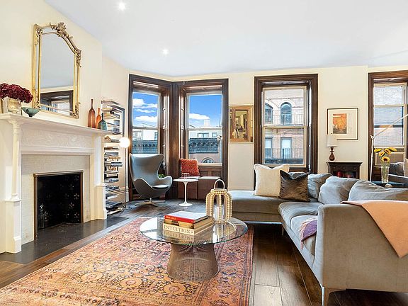 4th image of 102 W 75th St #41/51