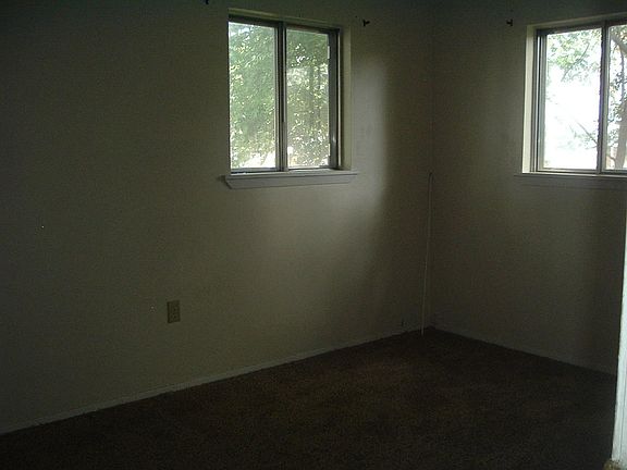 5th image of 1019B N College St
