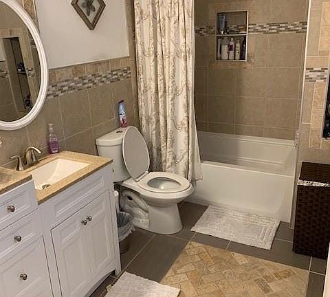 4th image of 1493 Lakemont Dr