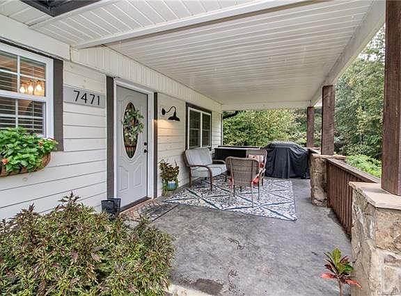 3rd image of 7471 Lakehaven Dr #267