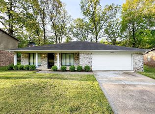 14021 Ridgewood Dr, Little Rock, AR 72211