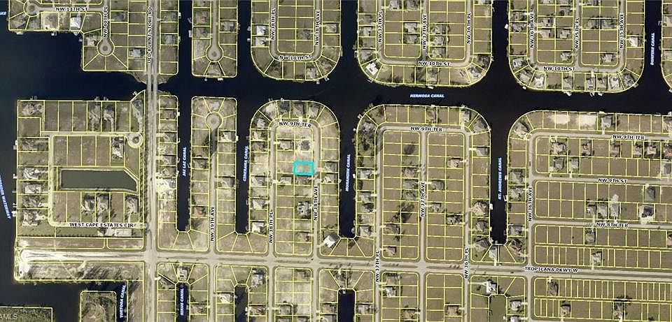 1st image of 828 NW 38th Ave