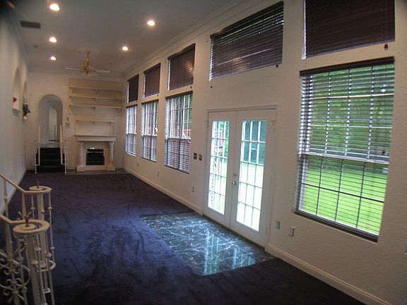3rd image of 7734 Lenox Ave
