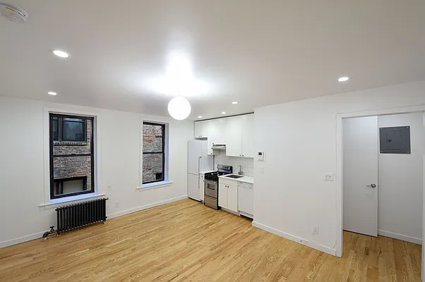 Rented by Aether Property Group | media 11