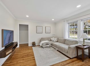 100 Boylston St APT 1, Newton, MA 02467