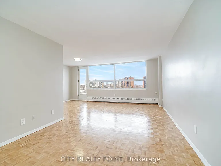 6200 Bathurst St #1412 — Photo 12