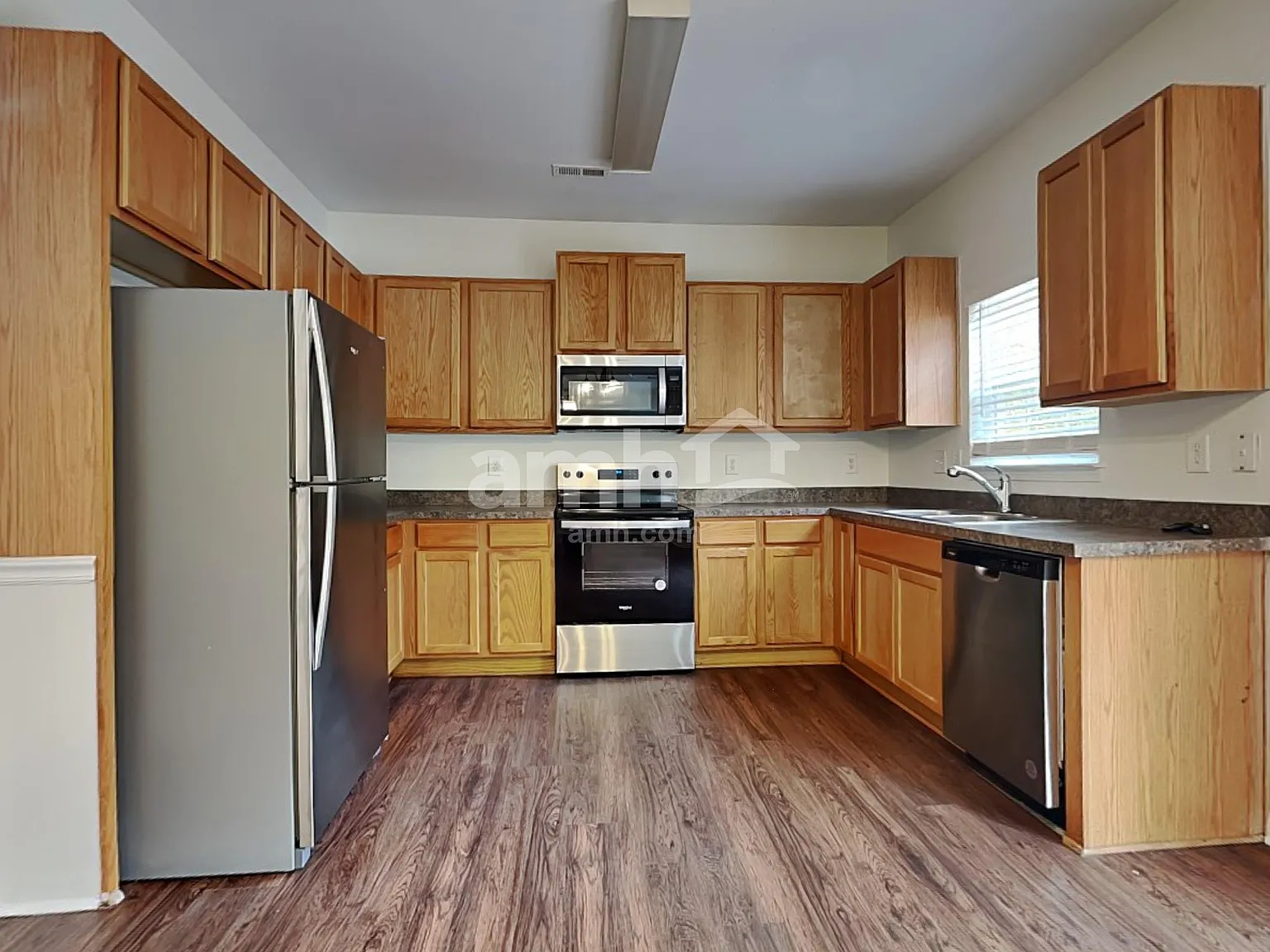 4 bed, 2.5 bath, 2657 sqft, $2,645 — Photo 3