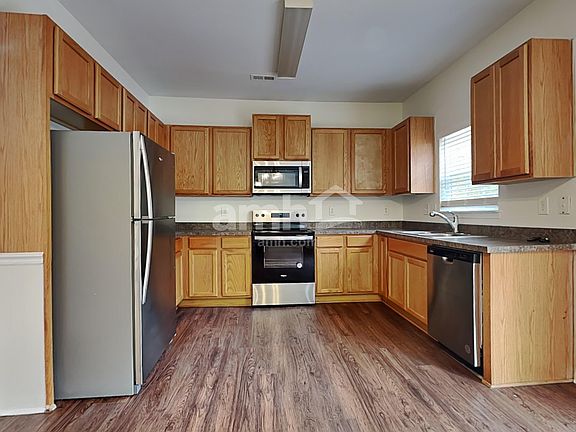 3rd image of 6418 Glenolden Dr