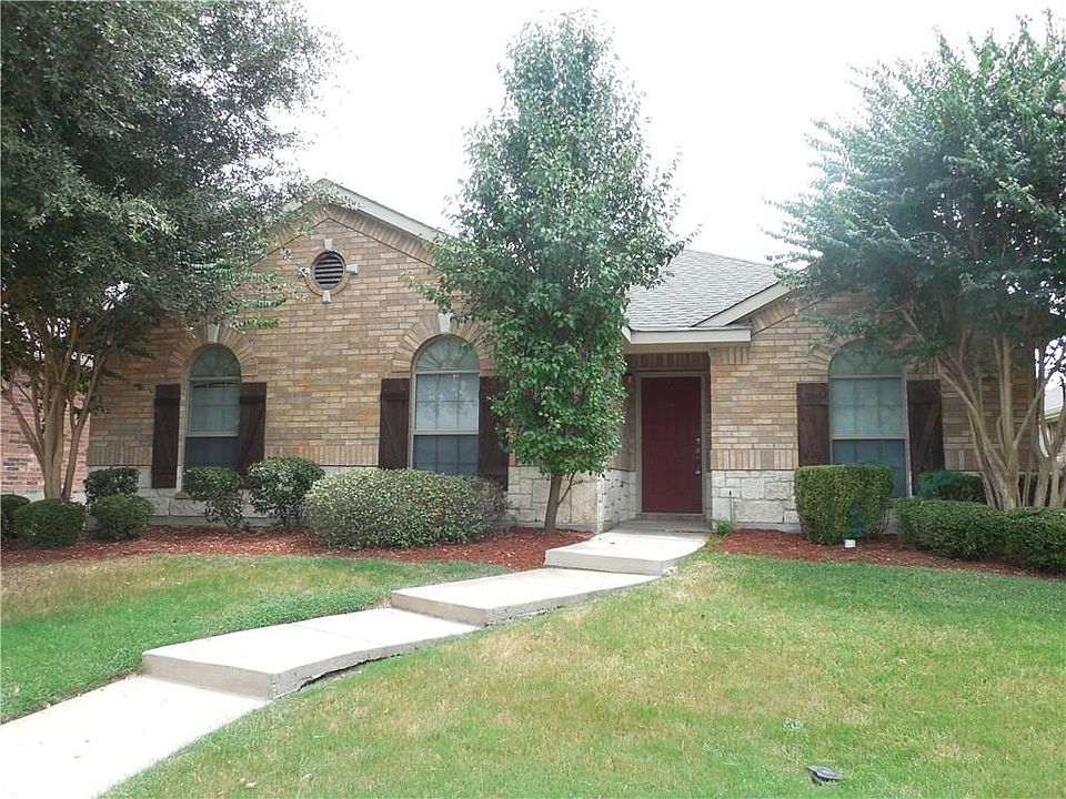 1st image of 4725 Brighton Dr