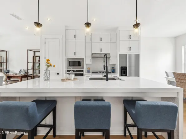 1628 PIAZZA Place, Jacksonville, FL 32207