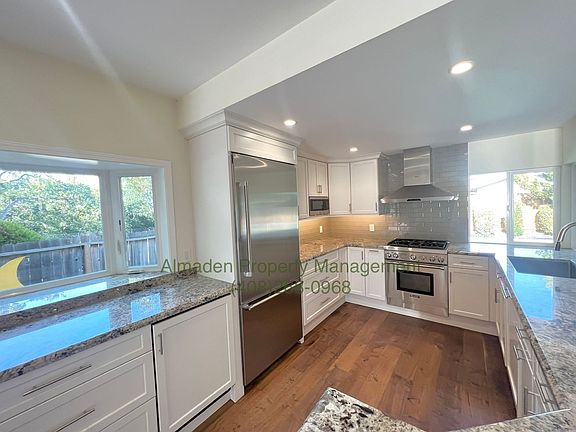 5th image of 5828 Meander Dr