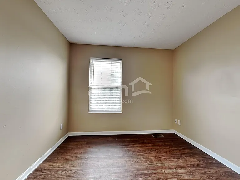 936 Hathaway Dr — Photo 14