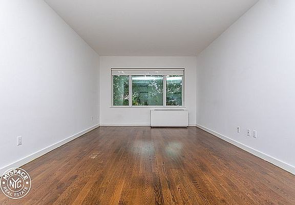 2nd image of 1209 Dekalb Ave APT 101
