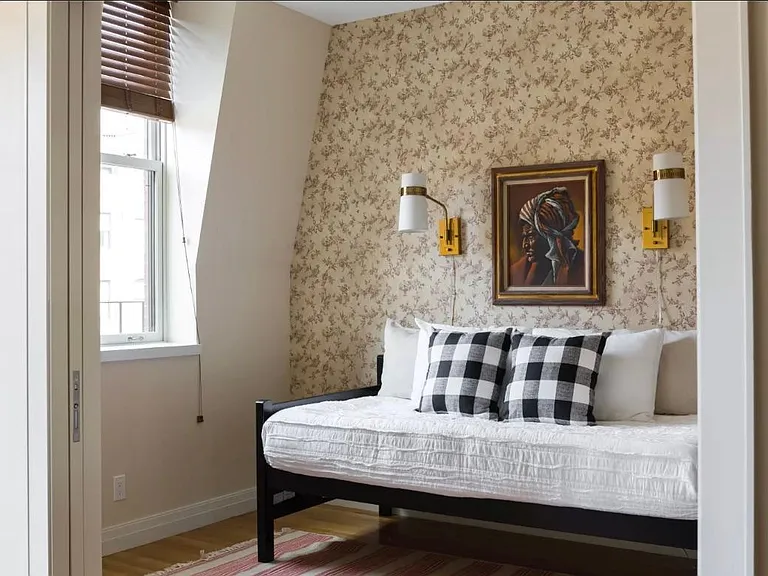 168 Newbury St #31 — Photo 3