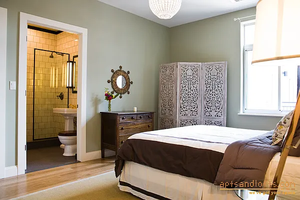Sold by aptsandlofts.com | media 13