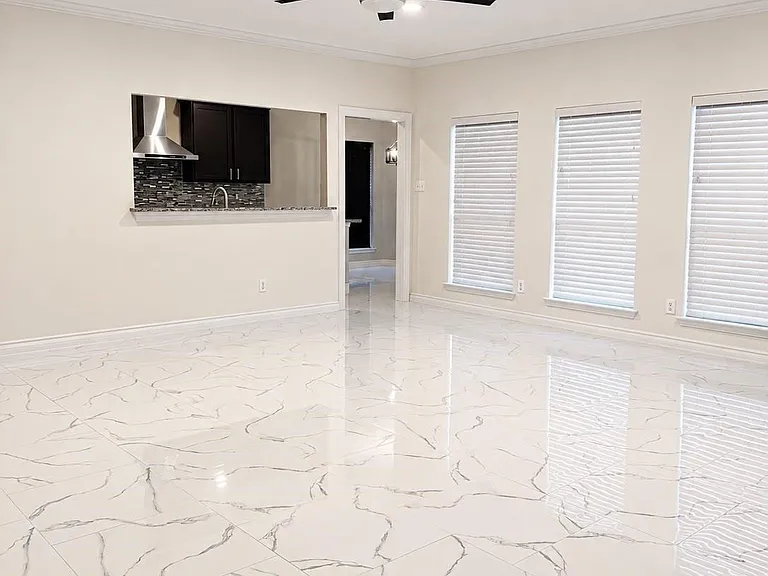 11915 Gardner Park Ln — Photo 10