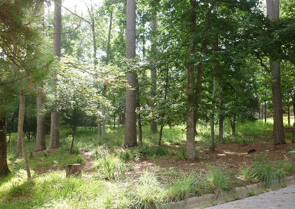 1st image of 1649 Green Briar Dr