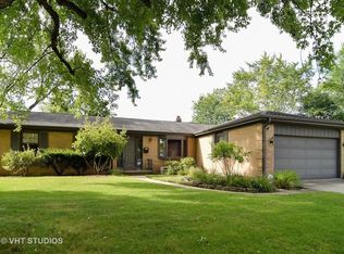 1441 Maple Ln, Elgin, IL 60123