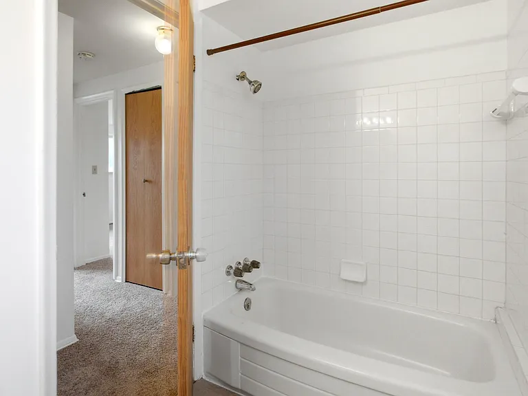 3840 Williams St — Photo 11