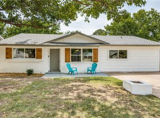 850 Lovers Ln, Grapevine, TX 76051