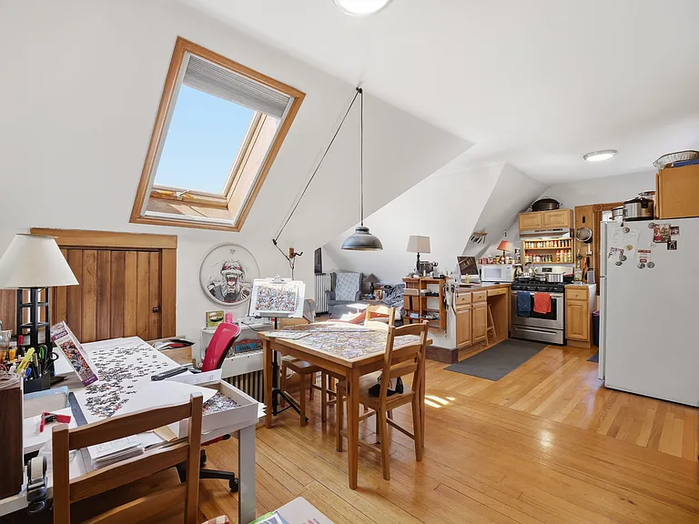 3 Monmouth St #5 — Photo 15