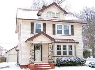 51 Harwick Rd, Irondequoit, NY 14609